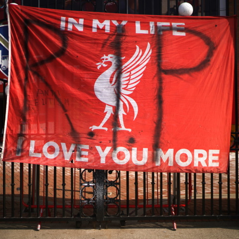 European Super League: Οπαδοί, παίκτες και προπονητές αλλά ακόμα και πολιτικοί τα βάζουν με το δημιούργημα των 12 ισχυρών του ποδοσφαίρου. 