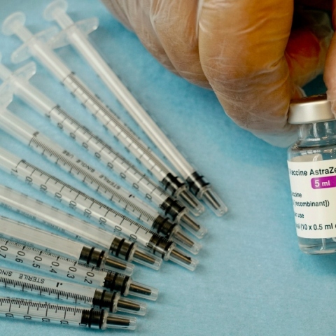 Εμβόλιο AstraZeneca - Κορωνοϊός - Covid-19