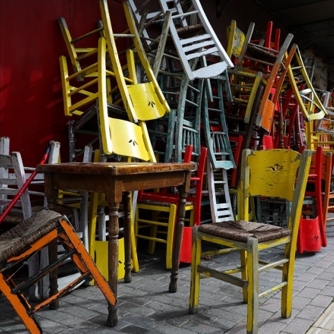 Κλειστά μαγαζιά