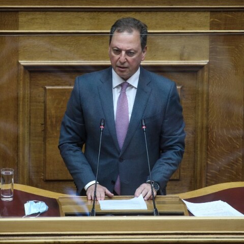 Ο Σπήλιος Λιβανός