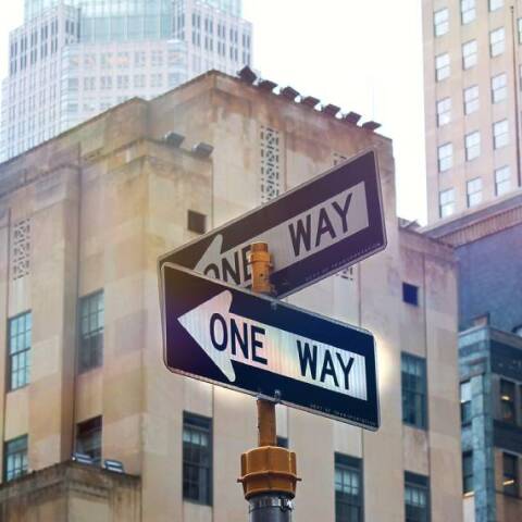 Πινακίδα μονόδρομος