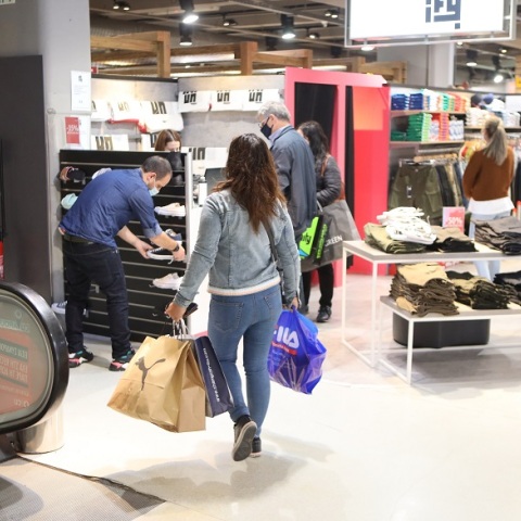 Καταστήματα