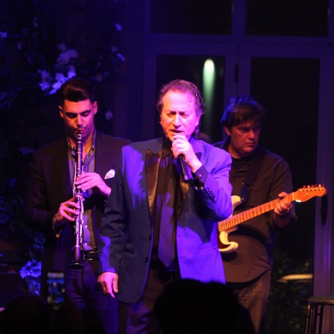 Ο τραγουδιστής Μάκης Χριστοδουλόπουλος στο Άλσος