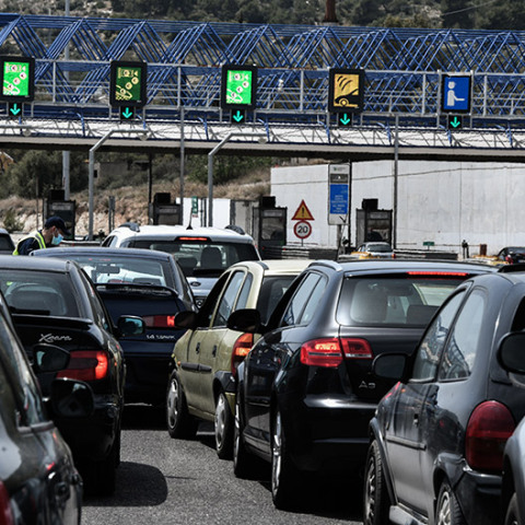 ΚΙΝΗΣΗ ΚΑΙ ΕΛΕΓΧΟΙ ΑΠΟ ΤΗΝ ΑΣΤΥΝΟΜΙΑ ΣΤΑ ΔΙΟΔΙΑ ΤΗΣ ΕΛΕΥΣΙΝΑΣ