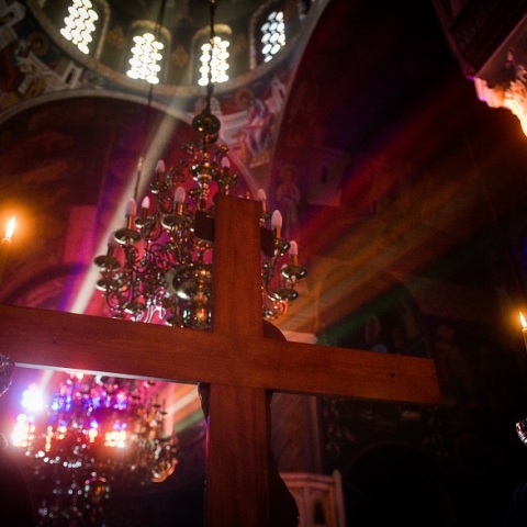 Μεγάλη Πέμπτη - Σταύρωση - Εκκλησία