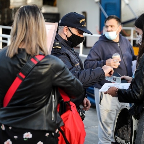 Έλεγχοι στο λιμάνι του Πειραιά
