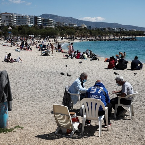 Εξόρμηση των Αθηναίων στις παραλίες της Αττικής