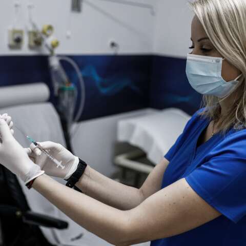 Εμβολιασμός κατά του κορωνοϊού στην Ελλάδα 