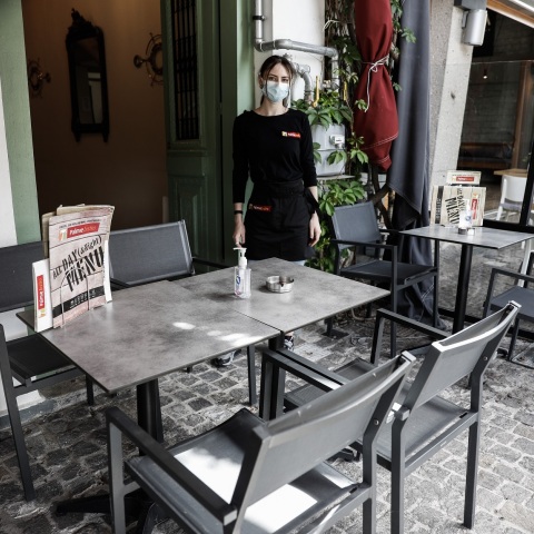 Κορωνοϊός: Ο υπουργός Ανάπτυξης Άδωνις Γεωργιάδης μίλησε για το άνοιγμα της εστίασης και τα επόμενα βήματα για σταδιακή επιστροφή στην κανονικότητα.