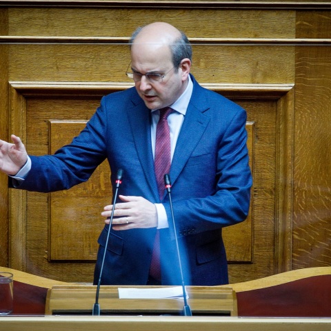 Ο υπουργός Εργασίας και Κοινωνικών Υποθέσεων Κωστής Χατζηδάκης δίνει το δικό του μήνυμα, με  αφορμή τον εορτασμό της Εργατικής Πρωτομαγιάς