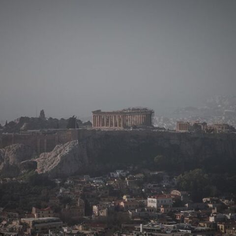 Αφρικανική σκόνη στο κέντρο της Αθήνας - Εικόνα από την Ακρόπολη