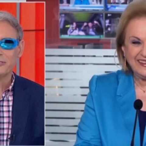 Τα μπλε γυαλιά της Παγώνη φόρεσαν on air Χασαπόπουλος- Βούλγαρη 