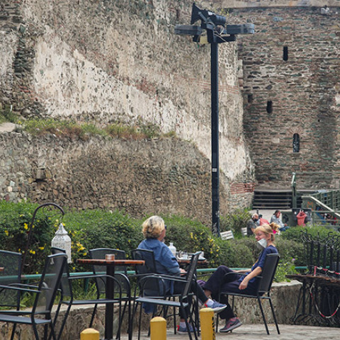 ΘΕΣΣΑΛΟΝΙΚΗ - ΚΑΦΕ ΣΤΗΝ ΑΝΩ ΠΟΛΗ ΣΤΟΝ ΠΥΡΓΟ ΤΡΙΓΩΝΙΟΥ 