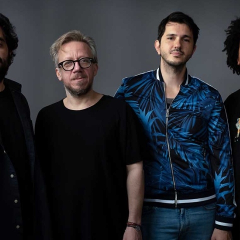 Ο σαξοφωνίστας Dimitris Tsakas με την μπάντα του