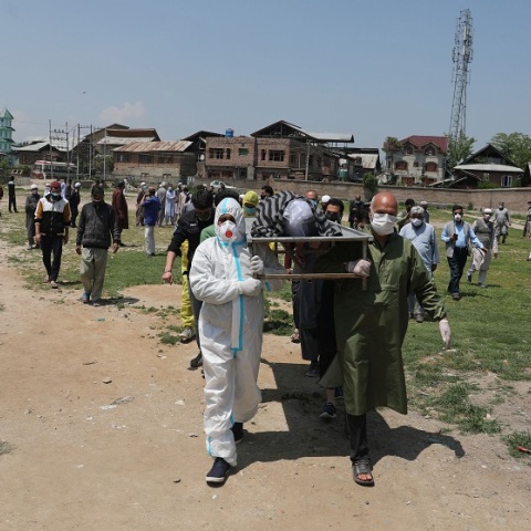 Ινδία - Νεκροί από τον κορωνοϊό
