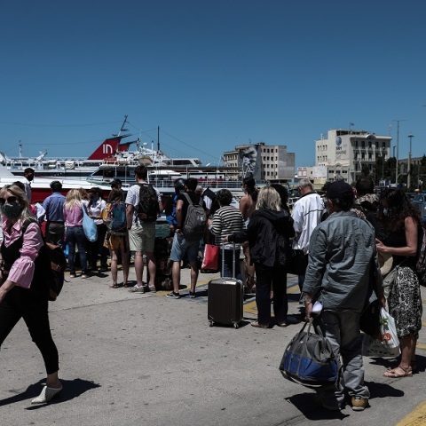 Στιγμιότυπο από το λιμάνι του Πειραιά