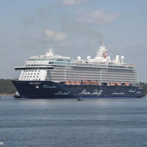 Το κρουαζιερόπλοιο Mein Schiff 5