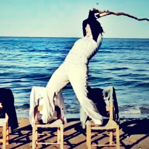 Στιγμιότυπο από την ταινία του Κώστα Γάκη «Μια μικρή Ελλάδα»