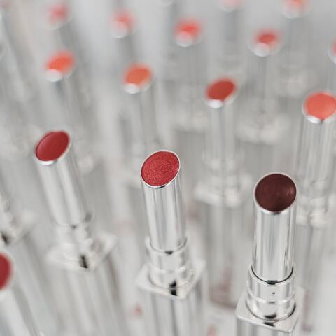 Έρευνα: Πώς θα ψωνίζουμε καλλυντικά μετά την πανδημία