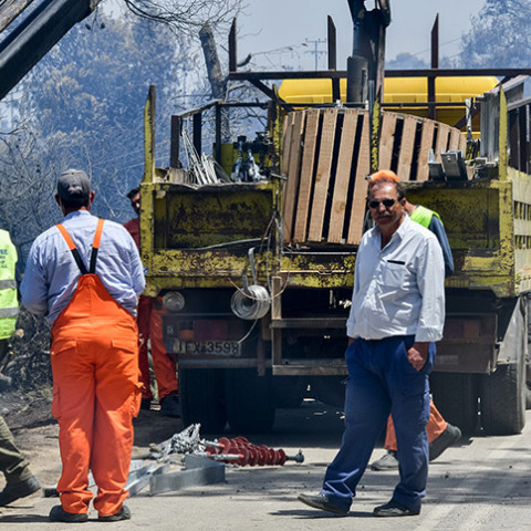 ΠΥΡΚΑΓΙΑ ΣΧΙΝΟ ΚΟΡΙΝΘΙΑΣ - ΚΑΤΑΣΤΡΟΦΕΣ ΣΤΟΝ ΟΙΚΙΣΜΟ ΒΑΜΒΑΚΙΕΣ