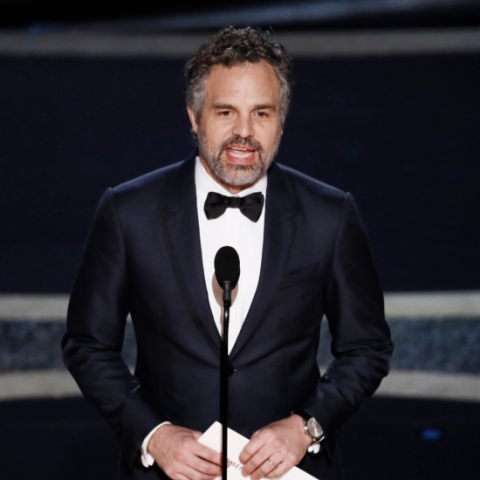 Ο Μάρκ Ράφαλο παρουσιάζει το Όσκαρ Καλύτερου Ντοκιμαντέρ το 2020