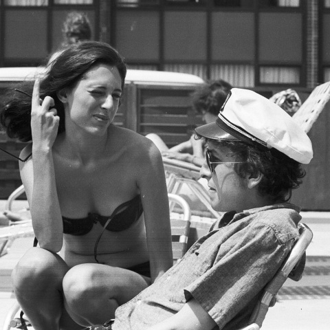 Ο Bob Dylan στο Viking Hotel Newport, Rhode Island, Ιούλιος 1964