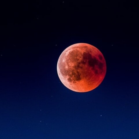 Το «ματωμένο φεγγάρι»