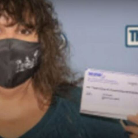 Η επιταγή της νικήτριας  