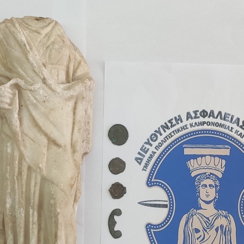 Το άγαλμα της θεάς Υγείας που είχε στην κατοχή του ο 46χρονος