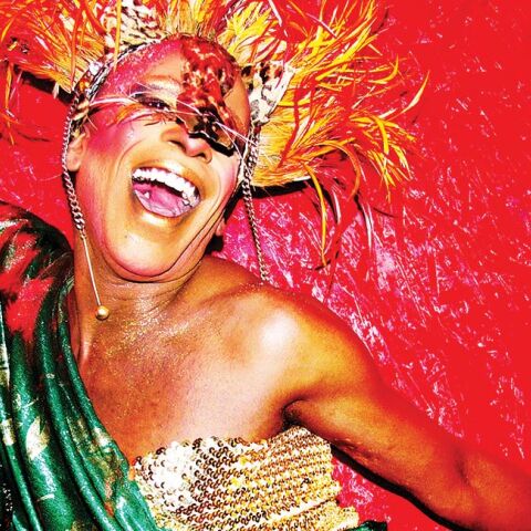 Ο Τάσος Βρεττός στο Φεστιβάλ Αθηνών Επιδαύρου με το «The Feel. Backstage»