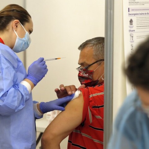 Εμβολιαστικό κέντρο Covid-19©ΑΠΕ-ROBERT GHEMENT