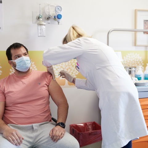 Εμβολιασμός κατά του κορωνοϊού - Εμβολιαστικό κέντρο