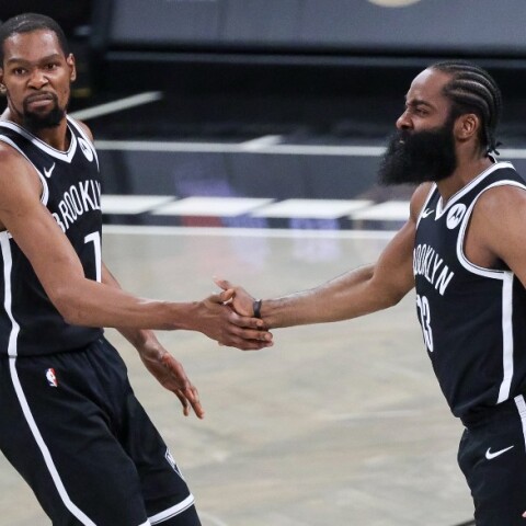 Ο Κέβιν Ντουράντ και ο Τζέιμς Χάρντεν