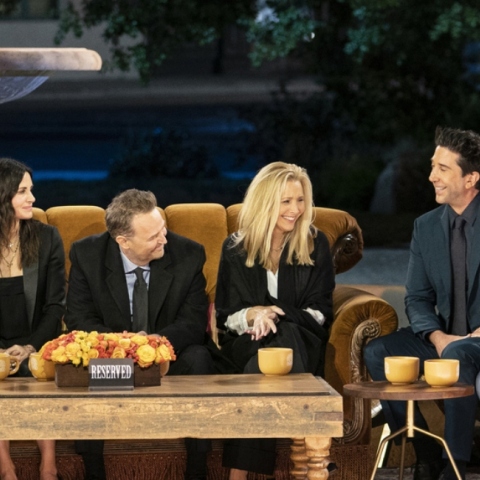 Οι έξι πρωταγωνιστές της σειράς «Τα Φιλαράκια»