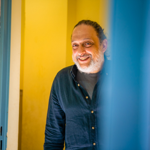 Ο Μάρκος Κρητικός έγραψε ένα κολασμένο νουάρ 