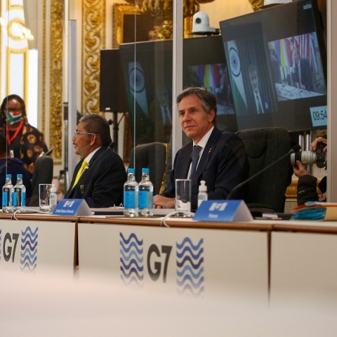 G7