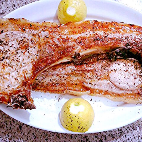 Η Χασαποταβέρνα του Μπατζάβαλη είναι το καμάρι της Πελοποννήσου