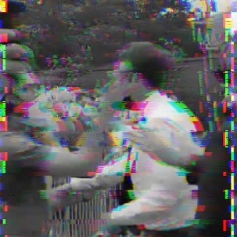 Πολίτης χαστουκίζει τον Εμανουέλ Μακρόν