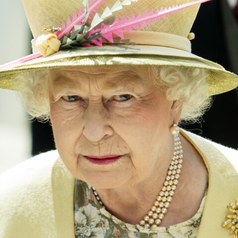 Πορτραίτο της βασίλισσας Ελισάβετ©EPA-FACUNDO ARRIZABALAGA