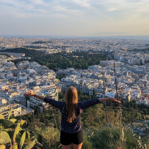 Η πόλη της Αθήνας από ψηλά©Unsplash/ Kristin Wilson