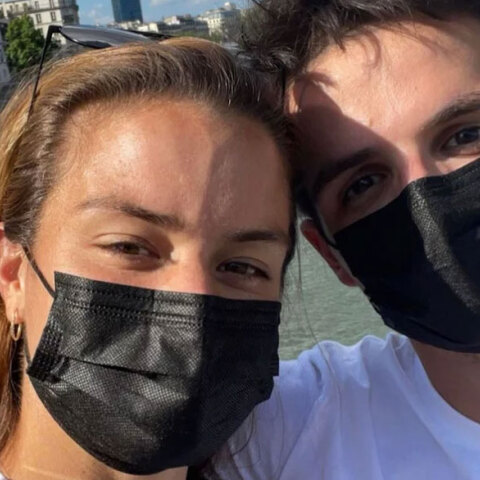 Μαρία Σάκκαρη και Κωνσταντίνος Μητσοτάκης, αγκαλιά στο Παρίσι