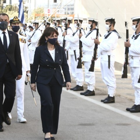 Επιθεώρηση του στόλου από την Κατερίνα Σακελλαροπούλου