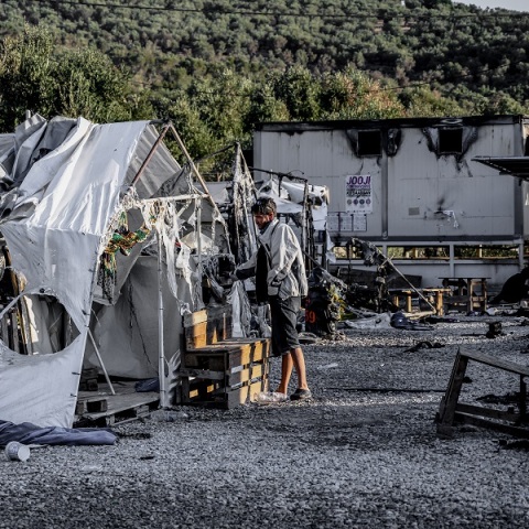 Φωτιά στο ΚΥΤ της Μόριας