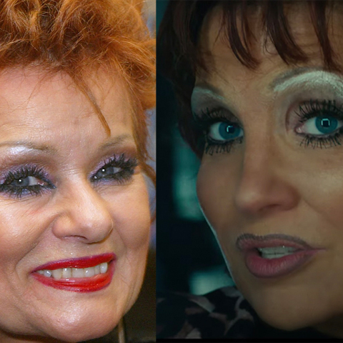 jessica-chastsein-tammy-faye.jpg