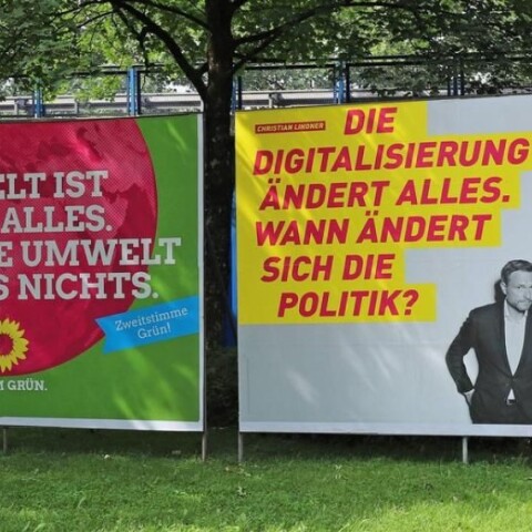 Αφίσες για τις γερμανικές εκλογές©Twitter/@dw_environment