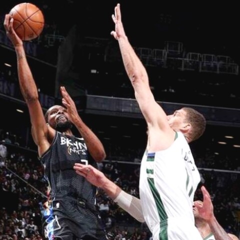 Ο Κέβιν Ντουράντ στον πέμπτο ημιτελικό κόντρα στους Μπακς