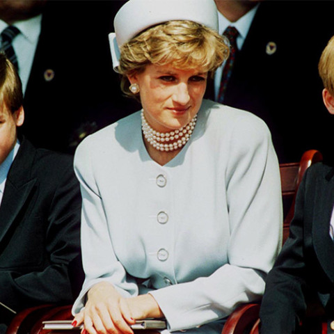  H πριγκίπισσα Νταϊάνα με τους γιους της Ουίλιαμ και Χάρι το 1995