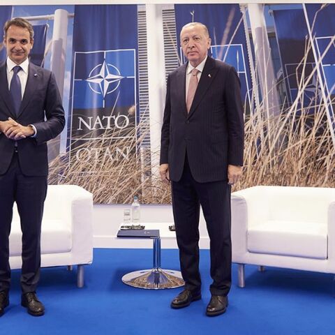 Συνάντηση του Κυριάκου Μητσοτάκη με τον Ρετζέπ Ταγίπ Ερντογάν στο περιθώριο της Συνόδου Κορυφής του ΝΑΤΟ 