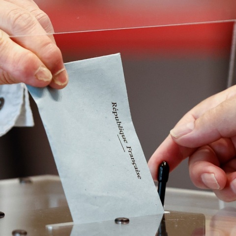 Πρώτος γύρος περιφερειακών εκλογών στη Γαλλία: Η ακροδεξιά σε θέση ισχύος, ενόψει μιας αποχής που απειλεί να αγγίξει ποσοστό - ρεκόρ 