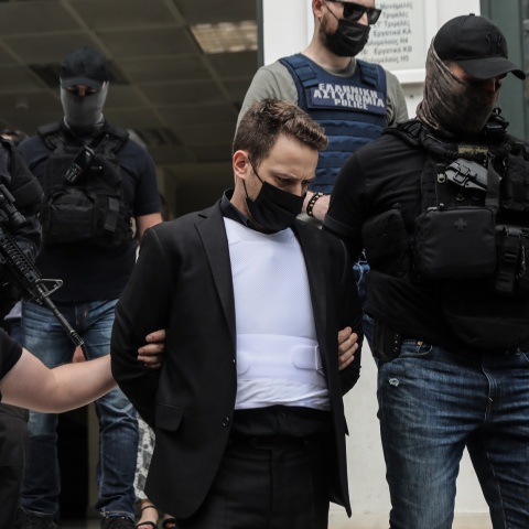 Η εκπρόσωπος Τύπου της Ελληνικής Αστυνομίας, Άννα Ευθυμίου επιβεβαίωσε την εκδοχή ότι ο 32χρονος συζυγοκτόνος στα Γλυκά Νερά έδρασε μόνος 